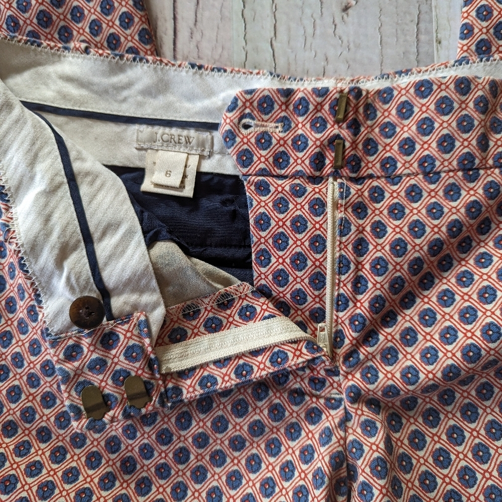 J. Crew Cafe Capri's Size 6 - Red, Cream and Blue Floral Print - Picture 9 of 12
